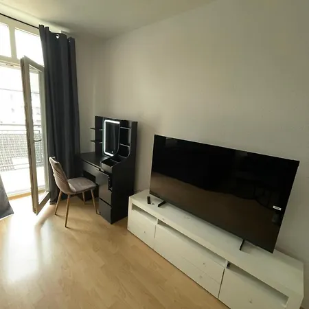 Privatunterkunft Lb - Exclusive Premiumunterkunft Im Herzen Der Stadt *