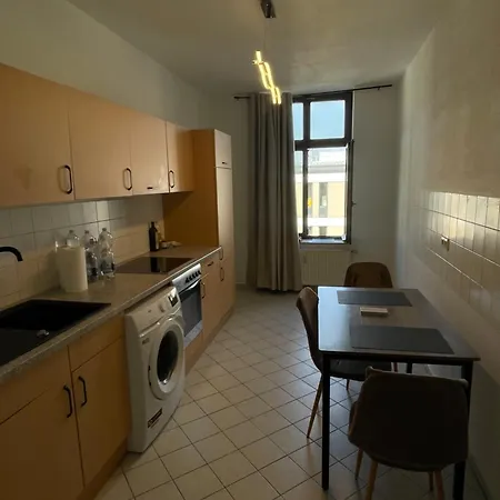 Privatunterkunft Lb - Exclusive Premiumunterkunft Im Herzen Der Stadt *